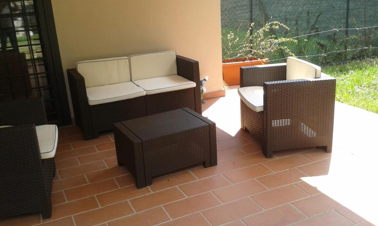 Villa Rosa Caporciano ภายนอก รูปภาพ