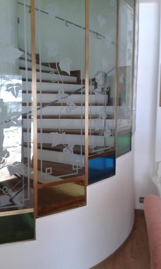 Villa Rosa Caporciano ภายนอก รูปภาพ