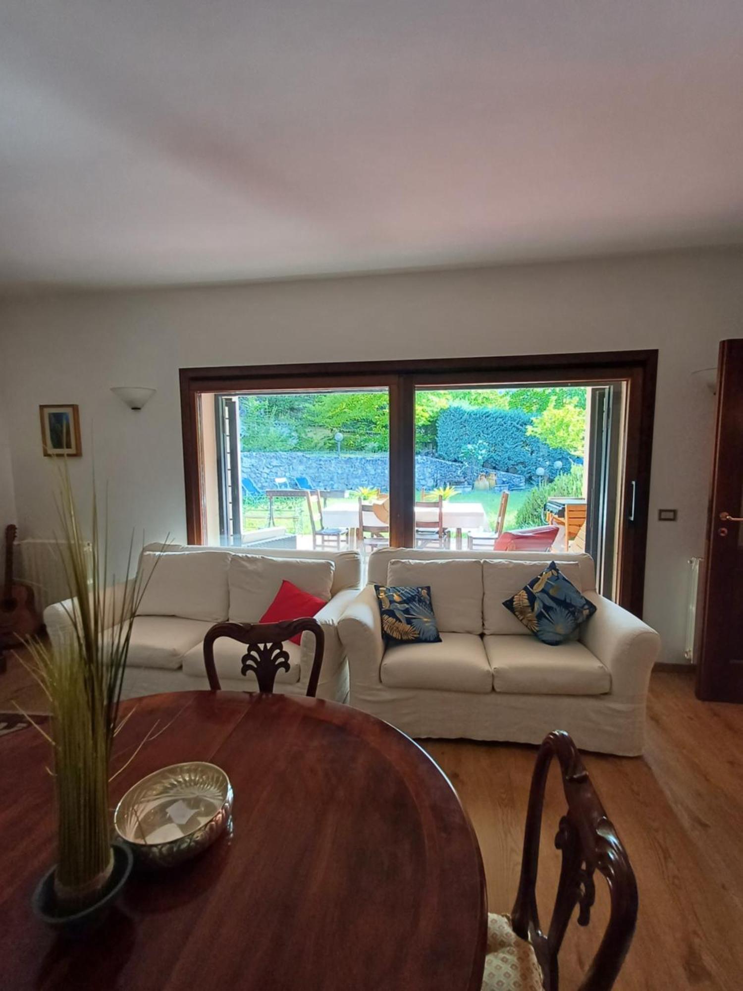 Villa Rosa Caporciano ภายนอก รูปภาพ