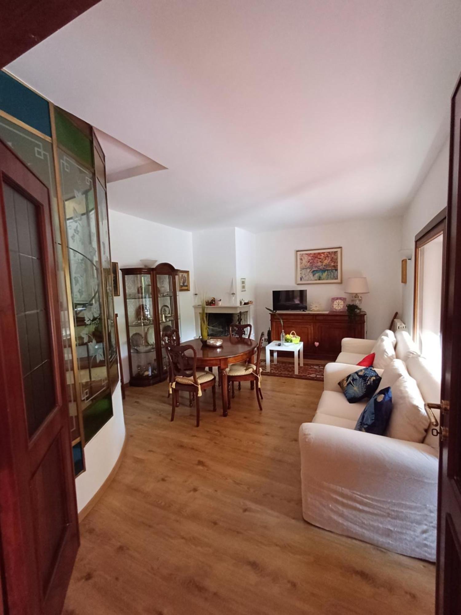 Villa Rosa Caporciano ภายนอก รูปภาพ